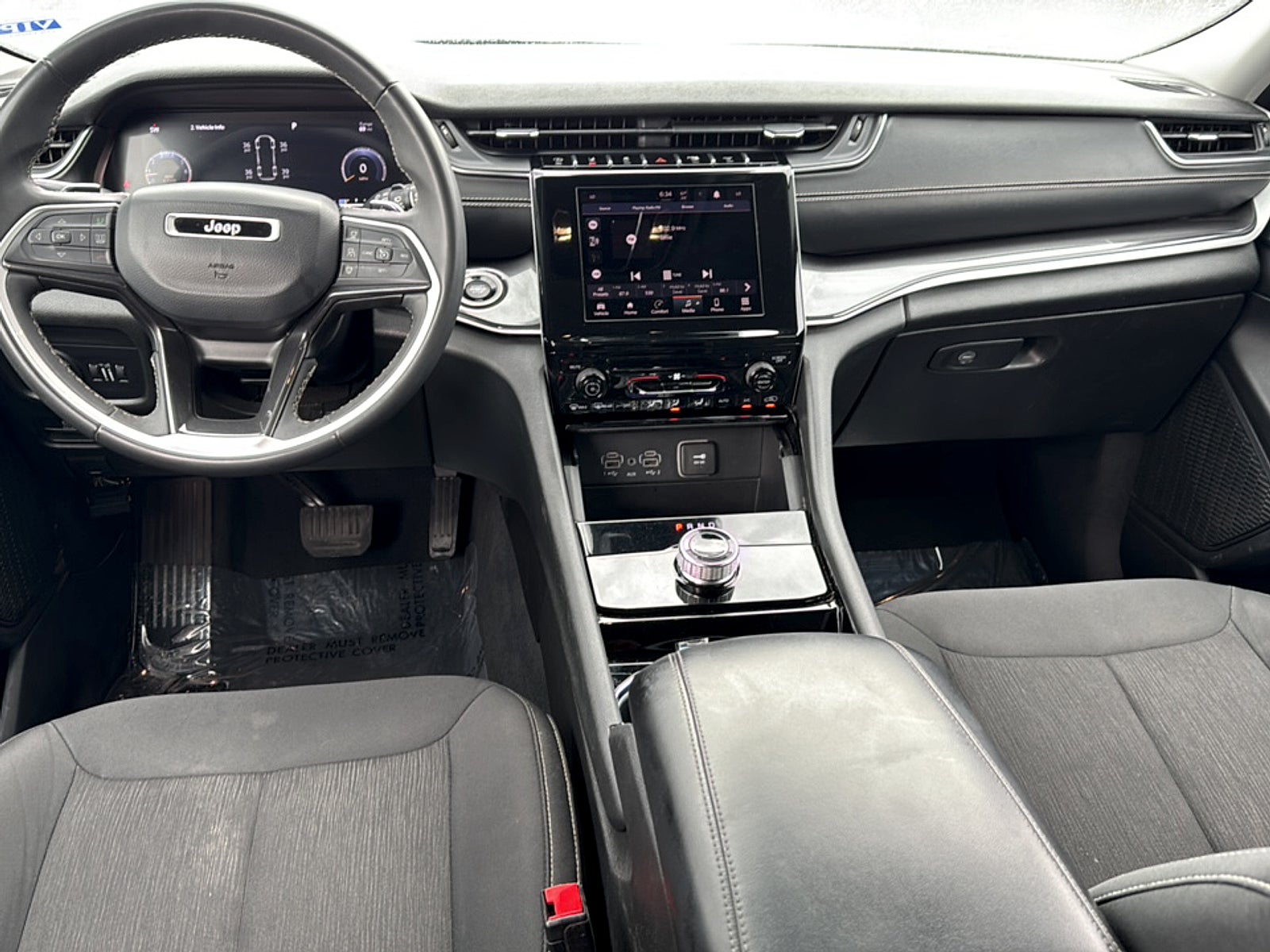 2023 Jeep Grand Cherokee L Base