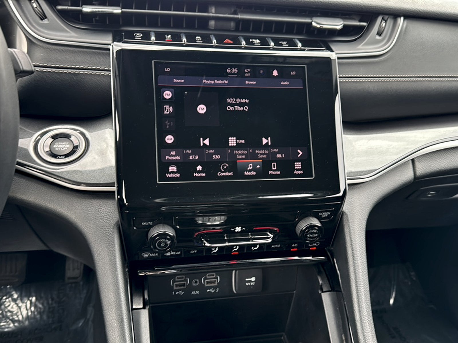 2023 Jeep Grand Cherokee L Base