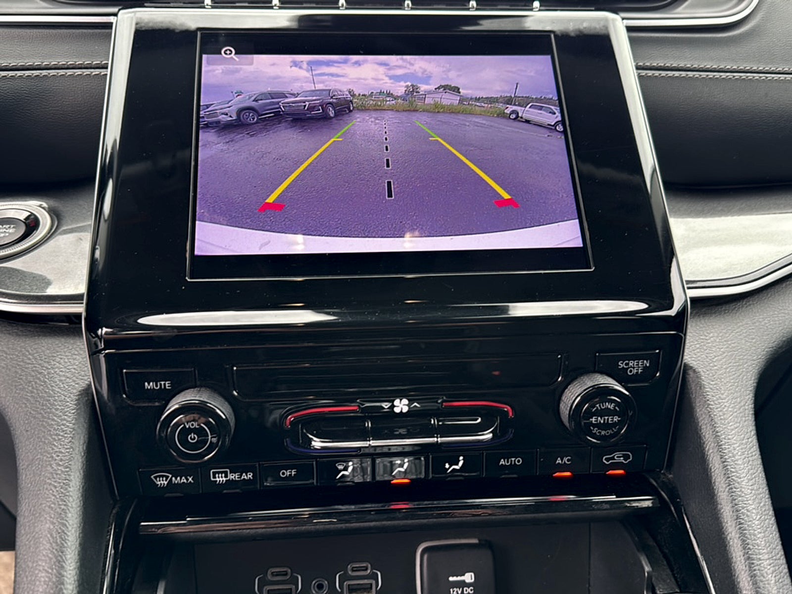 2023 Jeep Grand Cherokee L Base