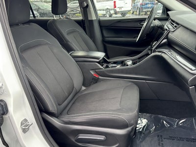2023 Jeep Grand Cherokee L Base