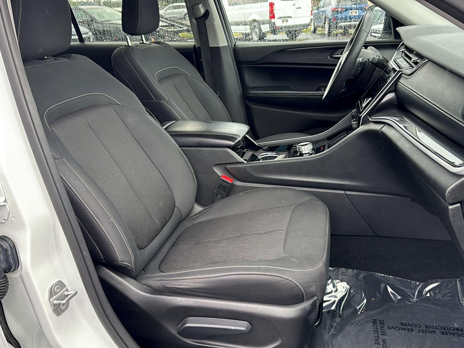 2023 Jeep Grand Cherokee L Base