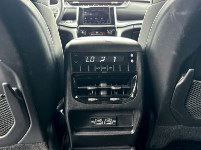 2023 Jeep Grand Cherokee L Base