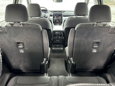 2023 Jeep Grand Cherokee L Base