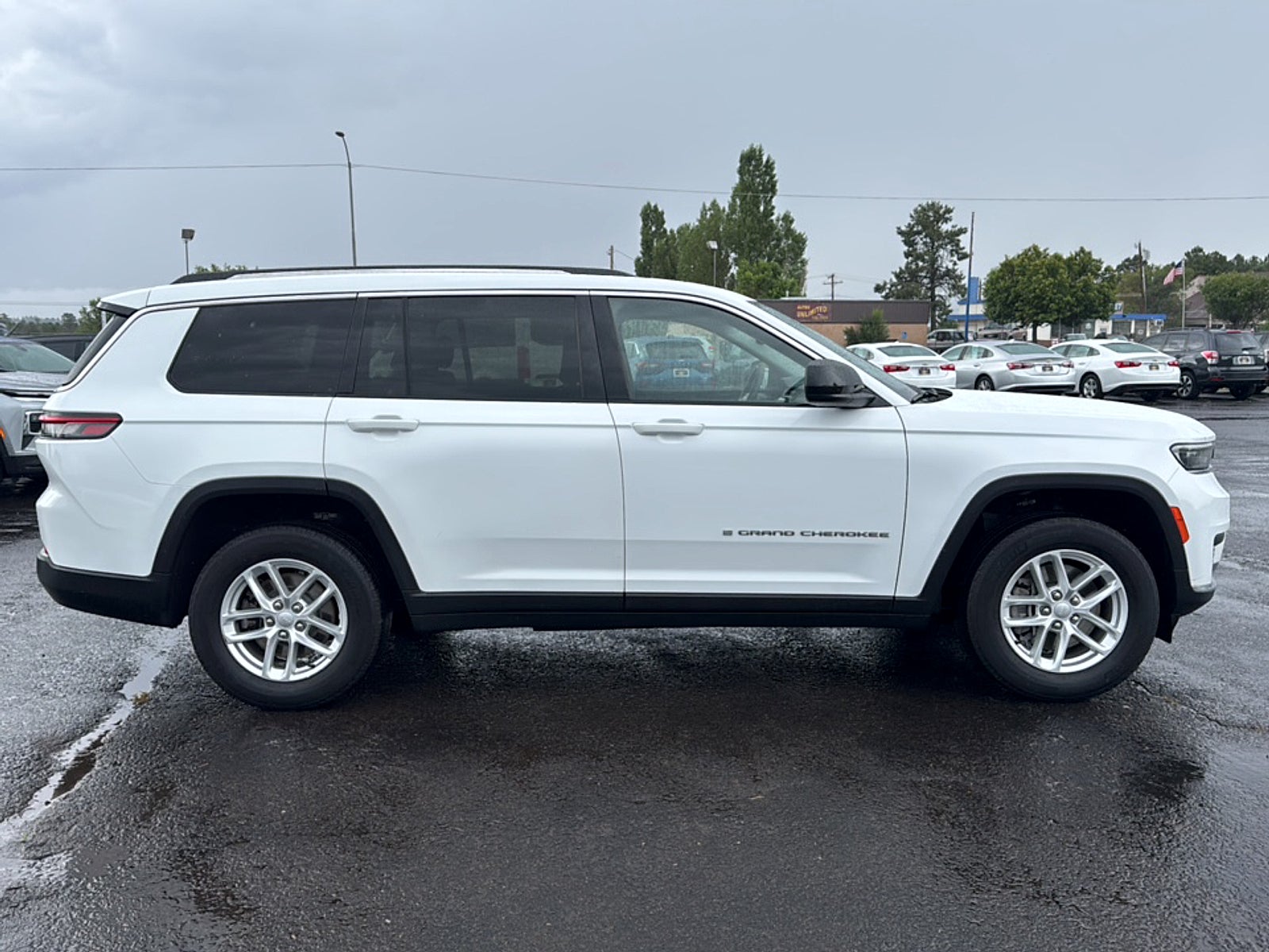 2023 Jeep Grand Cherokee L Base