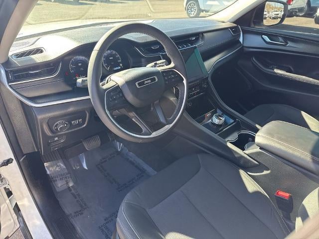 2024 Jeep Grand Cherokee L Laredo 4x4