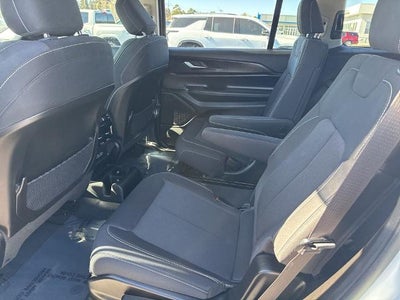 2024 Jeep Grand Cherokee L Laredo 4x4