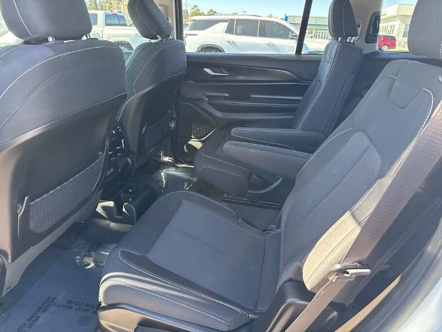 2024 Jeep Grand Cherokee L Laredo 4x4