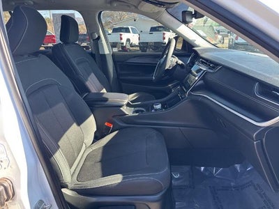 2024 Jeep Grand Cherokee L Laredo 4x4