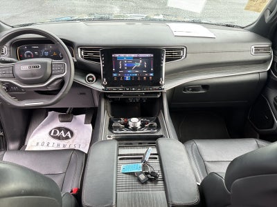 2023 Jeep Wagoneer L Base