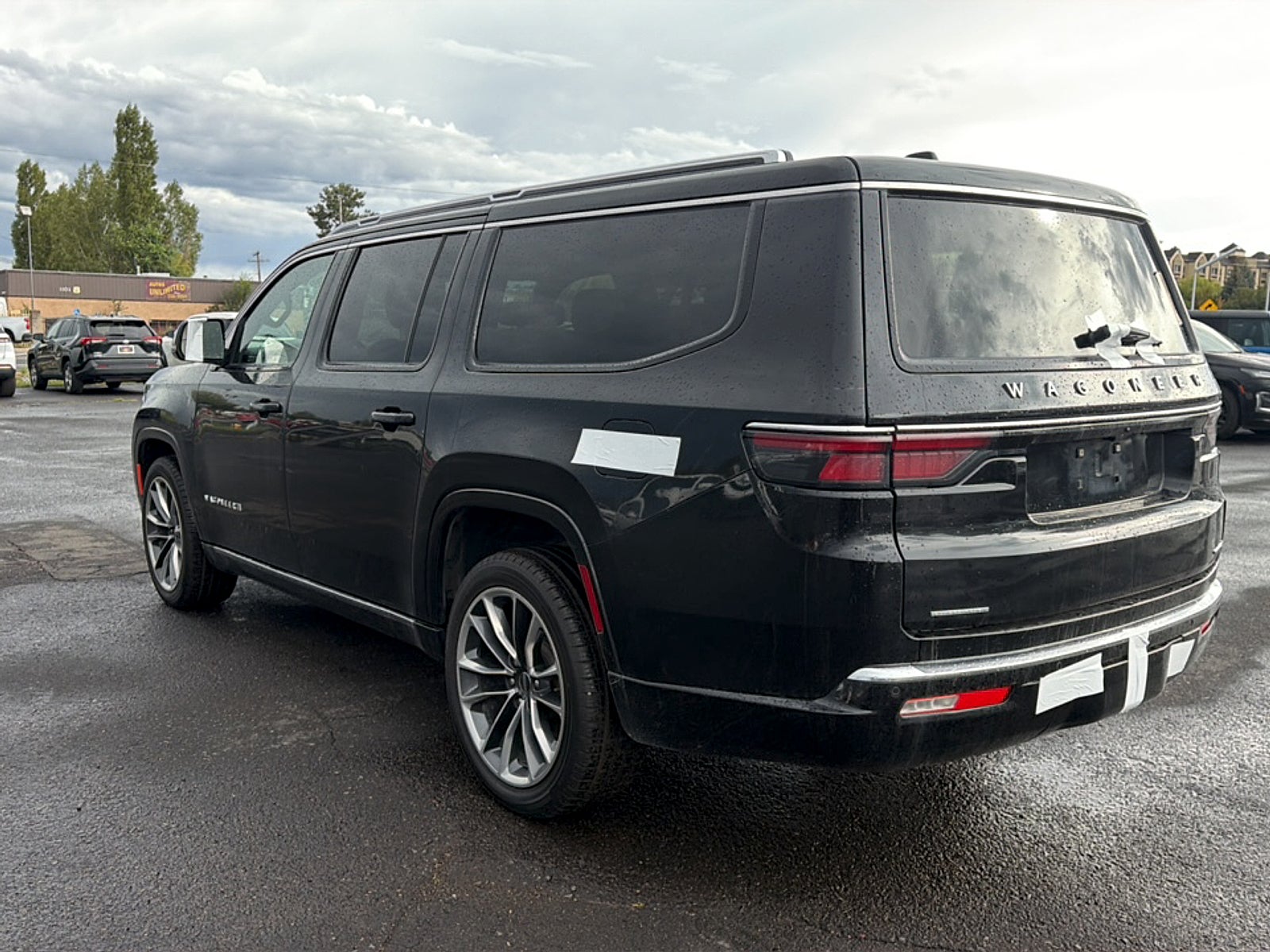 2023 Jeep Wagoneer L Base