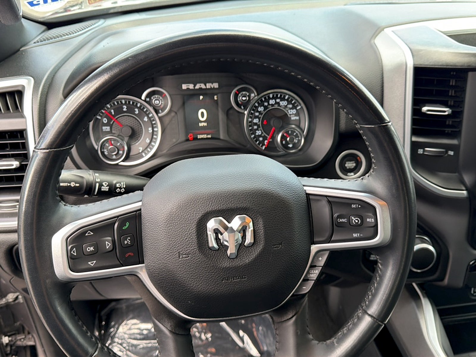 2023 RAM 1500 Base