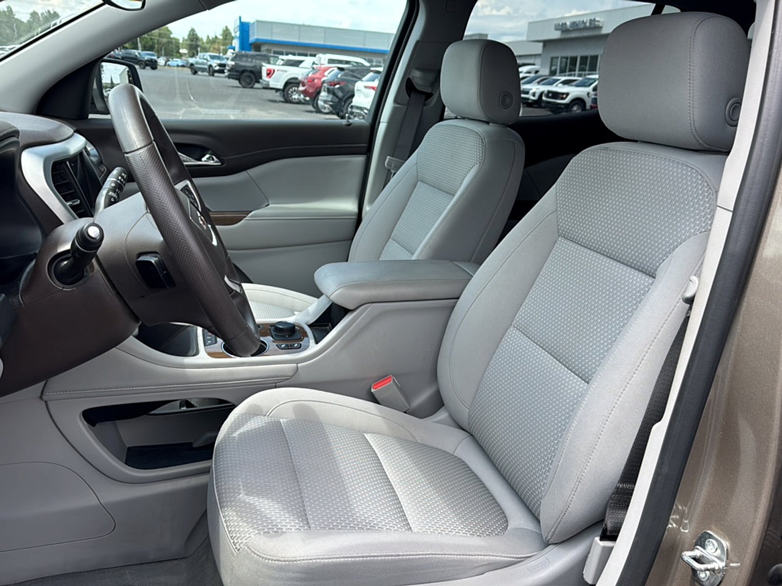 2023 GMC Acadia Base