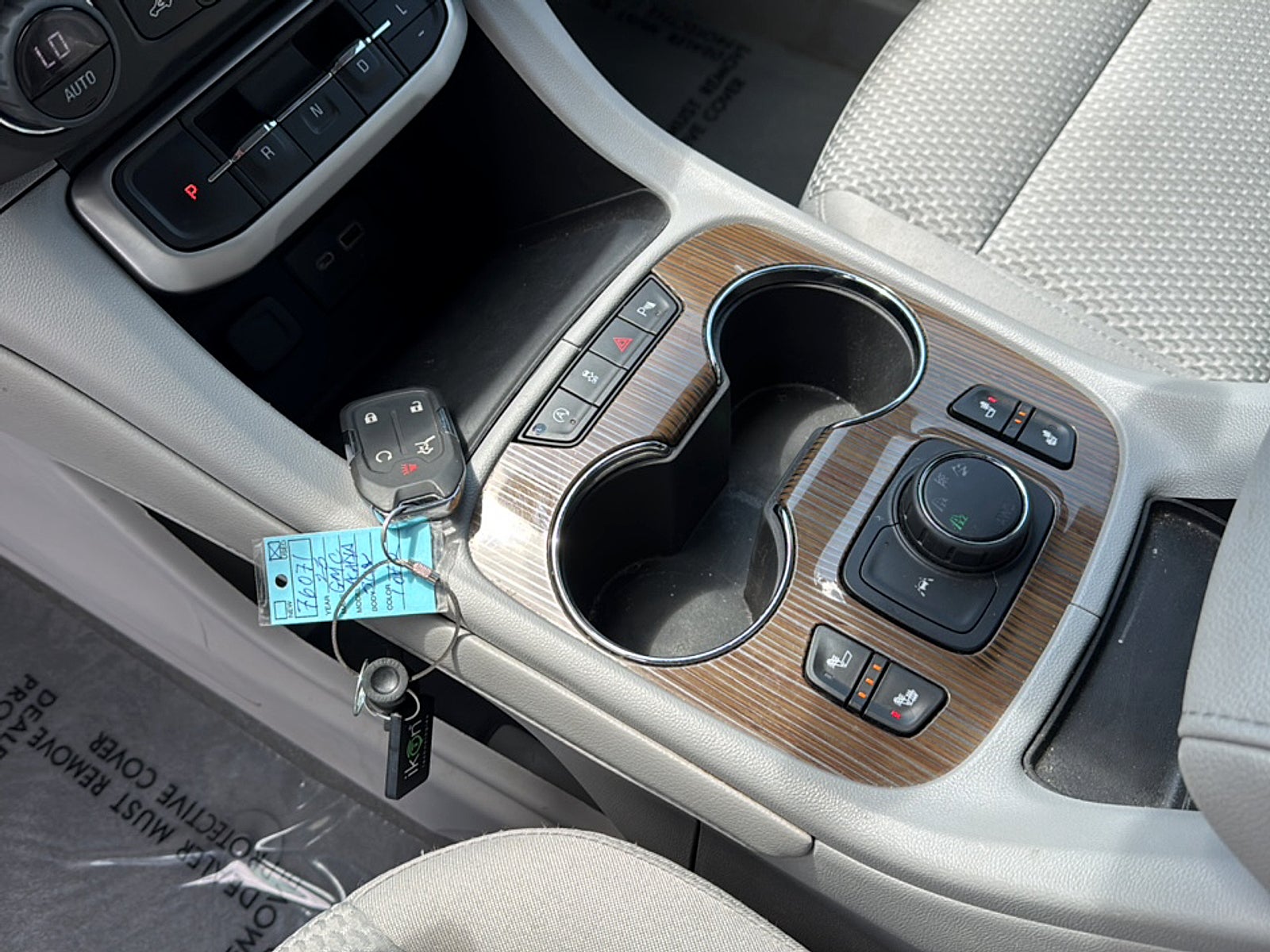 2023 GMC Acadia Base