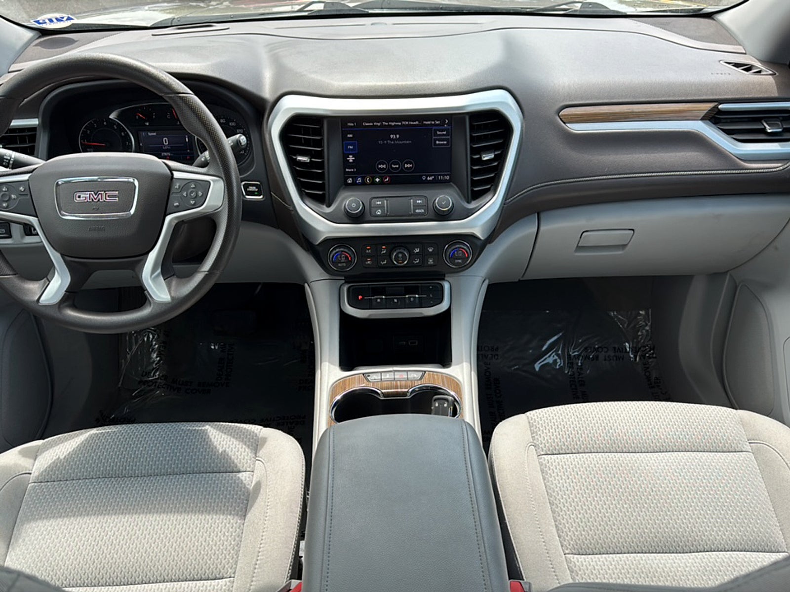 2023 GMC Acadia Base