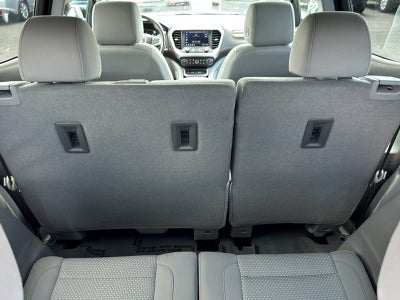 2023 GMC Acadia Base