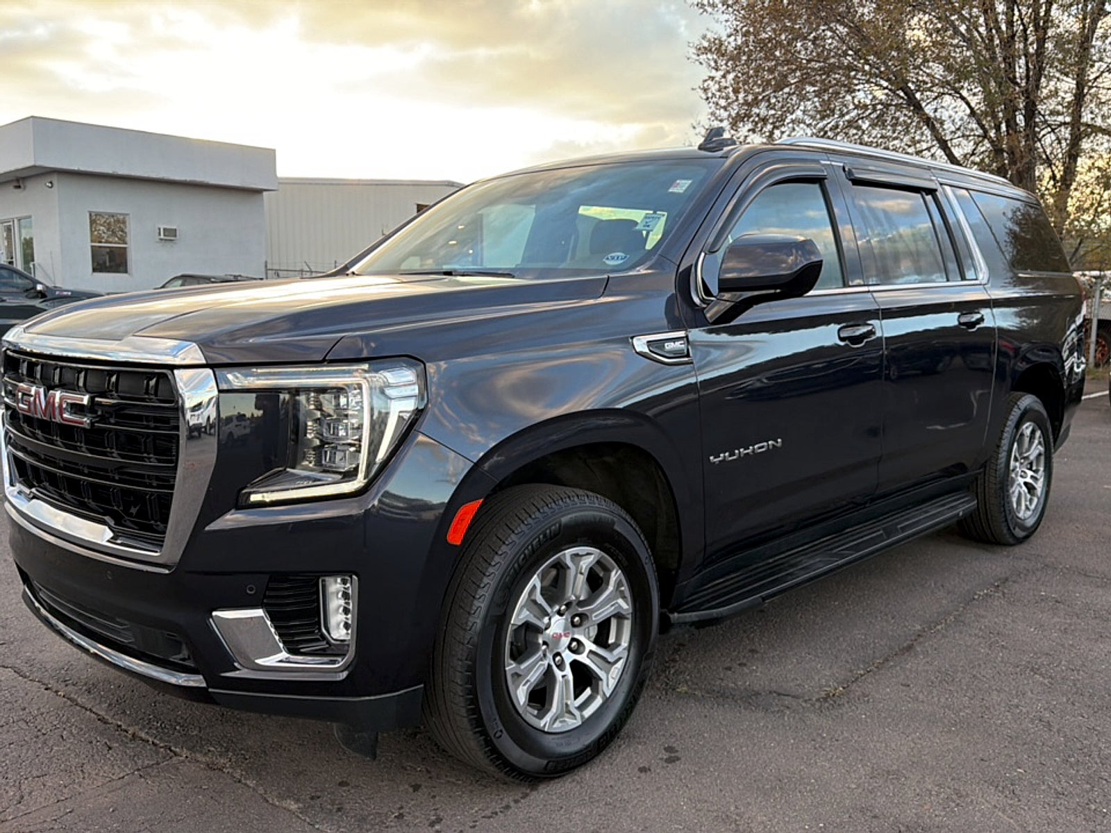2024 GMC Yukon XL Base