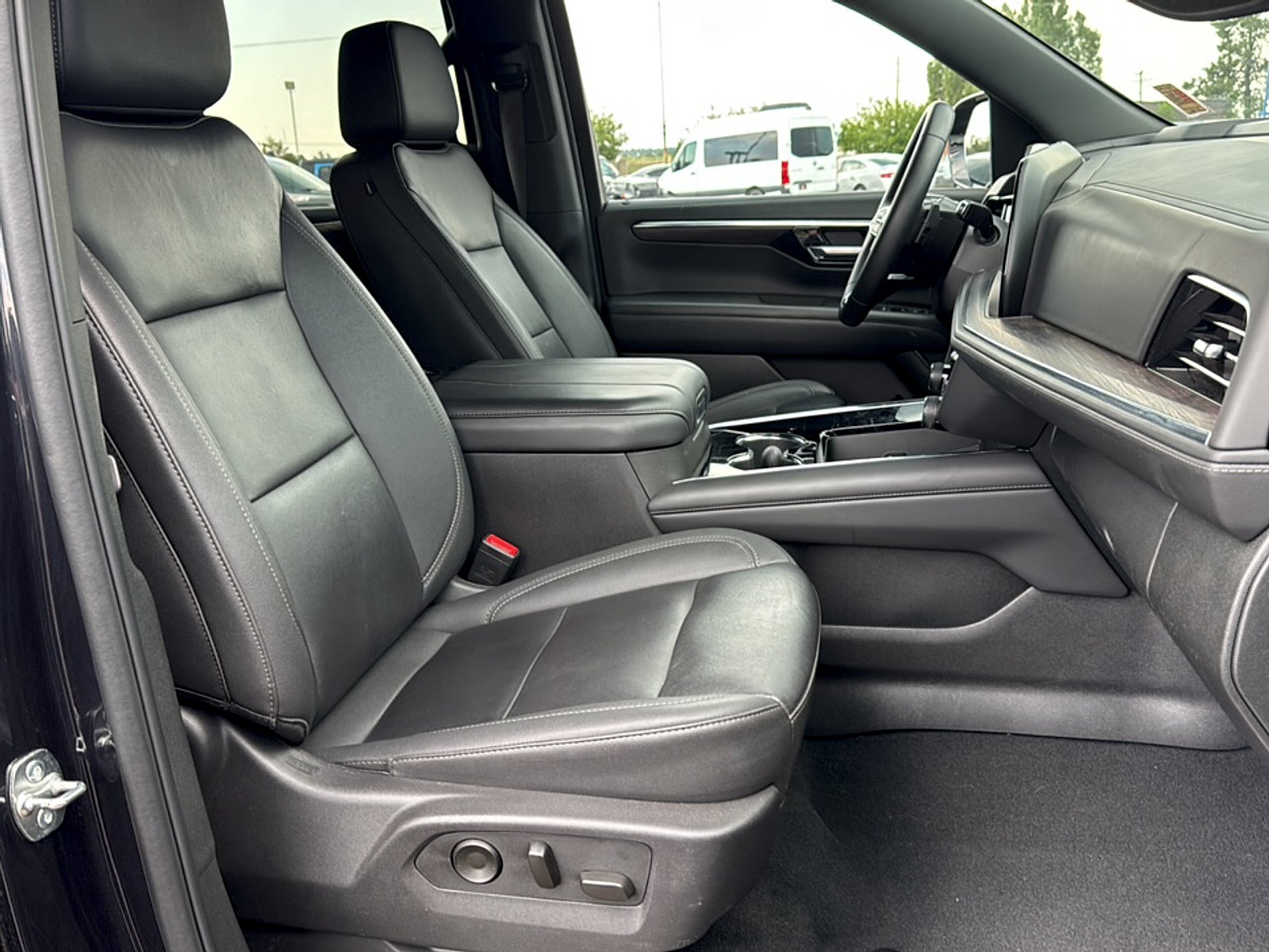 2025 Chevrolet Tahoe Base
