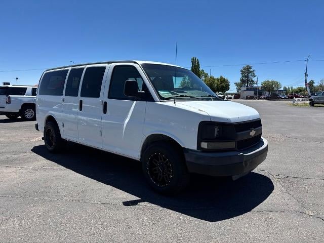 2010 Chevrolet Express Passenger 1500 LS