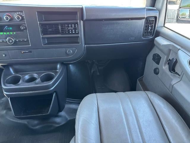 2010 Chevrolet Express Passenger 1500 LS
