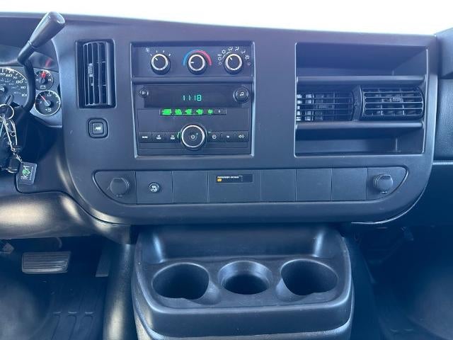 2010 Chevrolet Express Passenger 1500 LS
