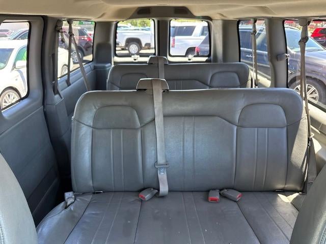 2010 Chevrolet Express Passenger 1500 LS