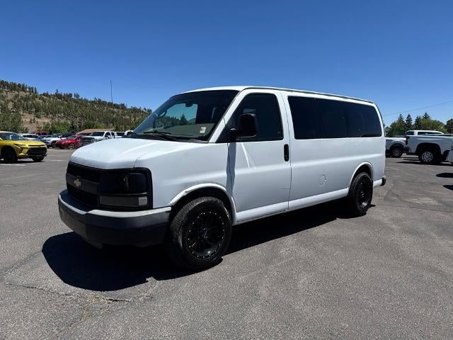 2010 Chevrolet Express Passenger 1500 LS
