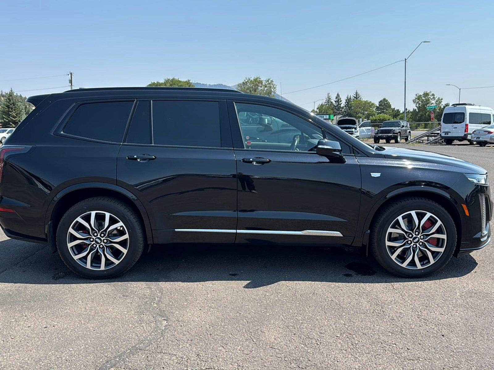 2023 Cadillac XT6 Base