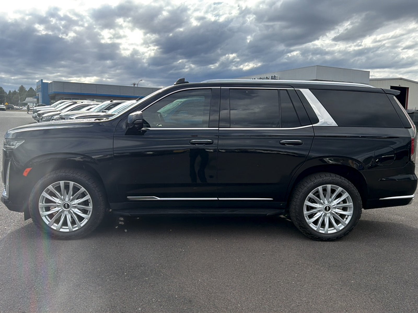 2023 Cadillac Escalade Base