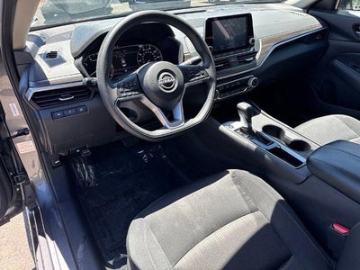 2025 Nissan Altima SV FWD
