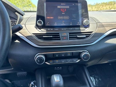 2025 Nissan Altima SV FWD