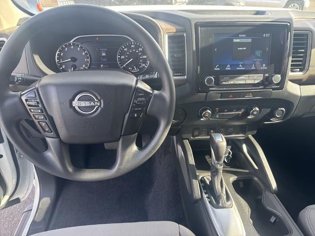 2022 Nissan Frontier Crew Cab SV 4x2