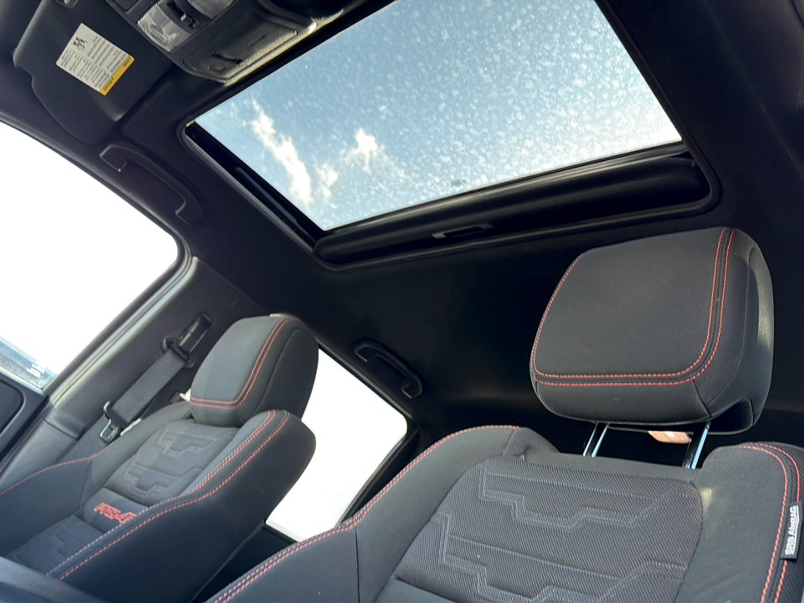 2024 Nissan Frontier Base