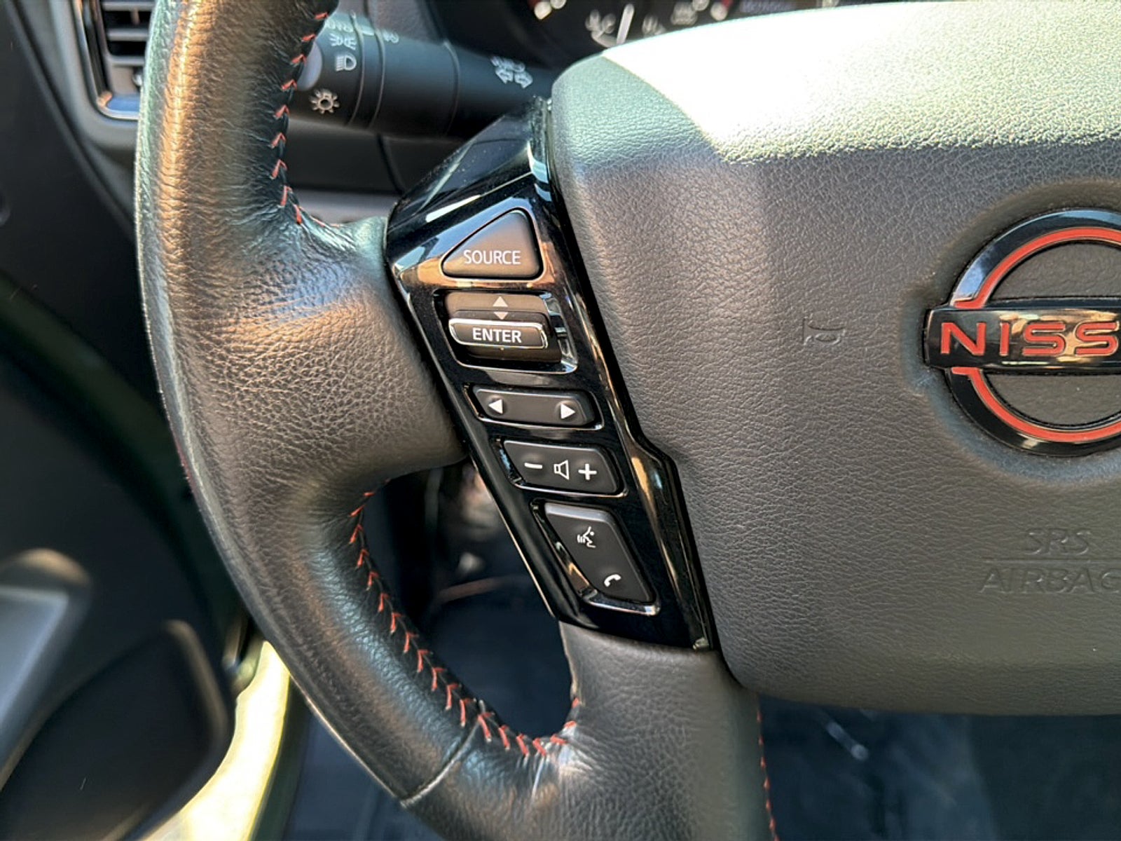 2024 Nissan Frontier Base