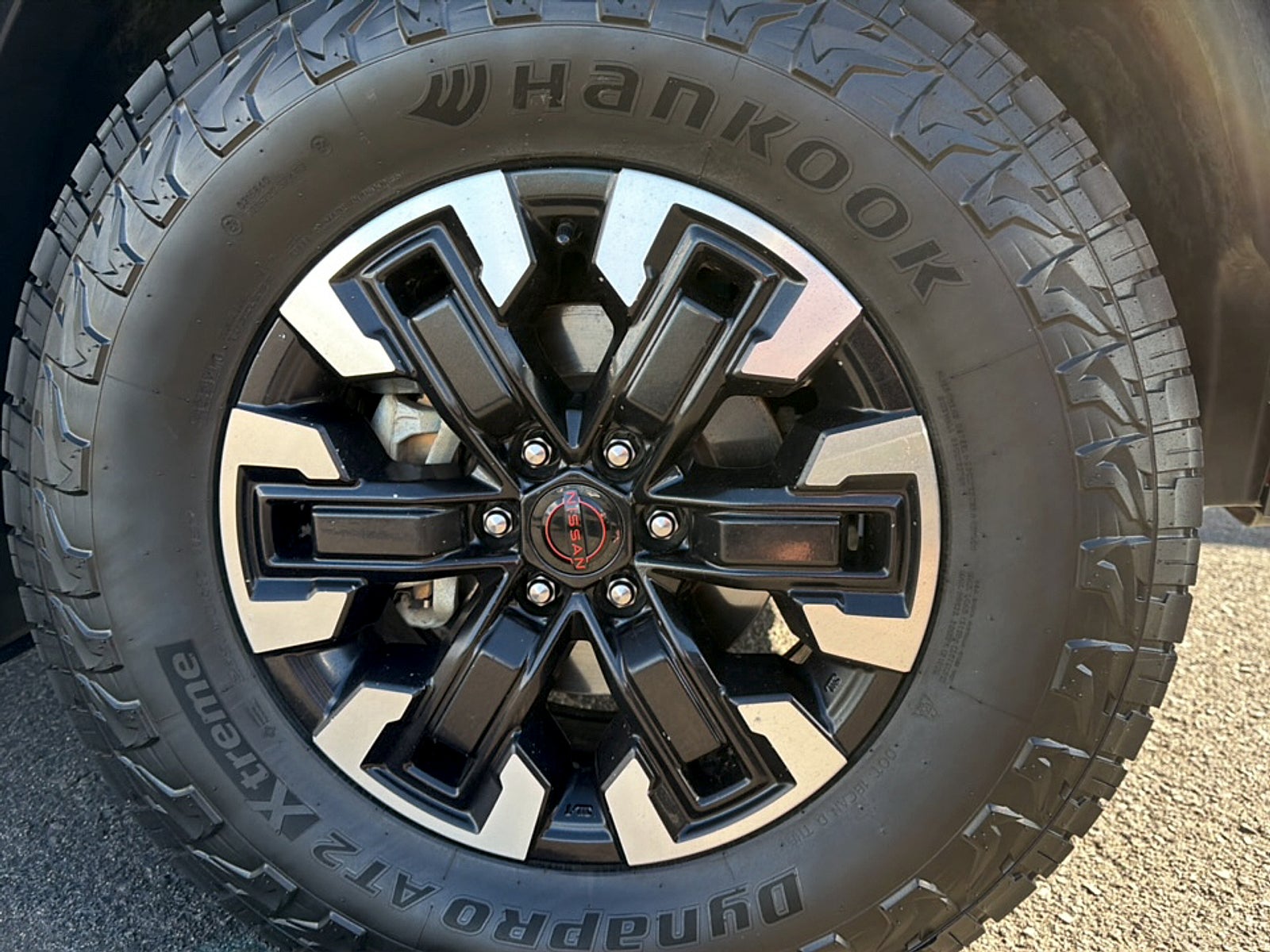2024 Nissan Frontier Base