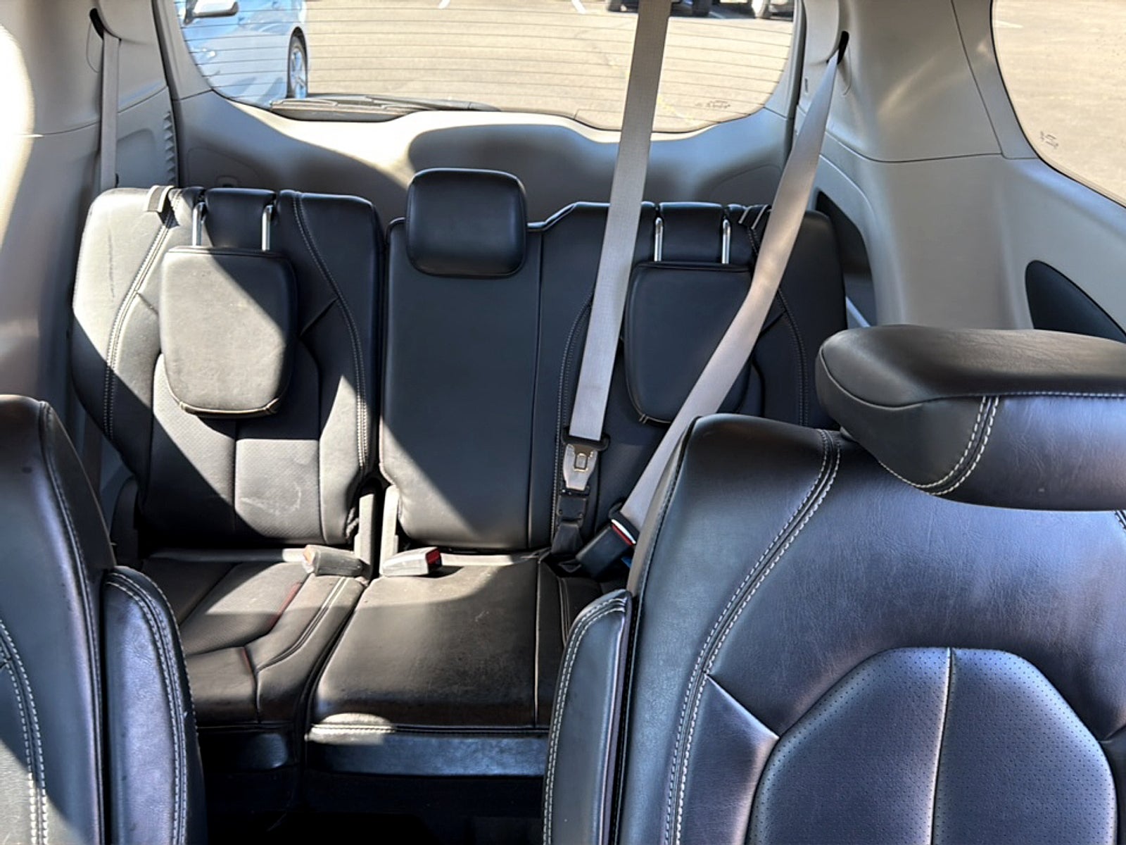 2023 Chrysler Pacifica Base