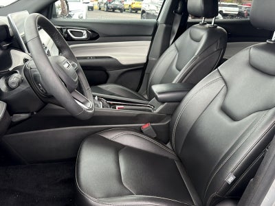 2025 Jeep Compass Base