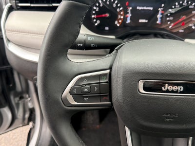 2025 Jeep Compass Base