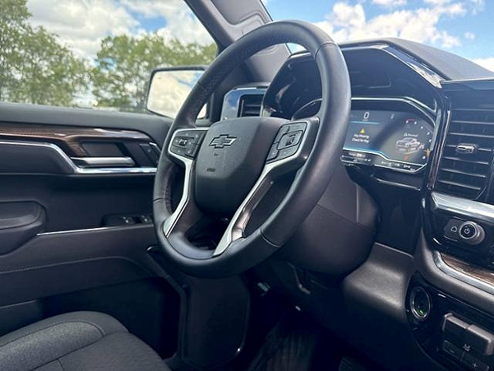 2025 Chevrolet Silverado 1500 LT Trail Boss