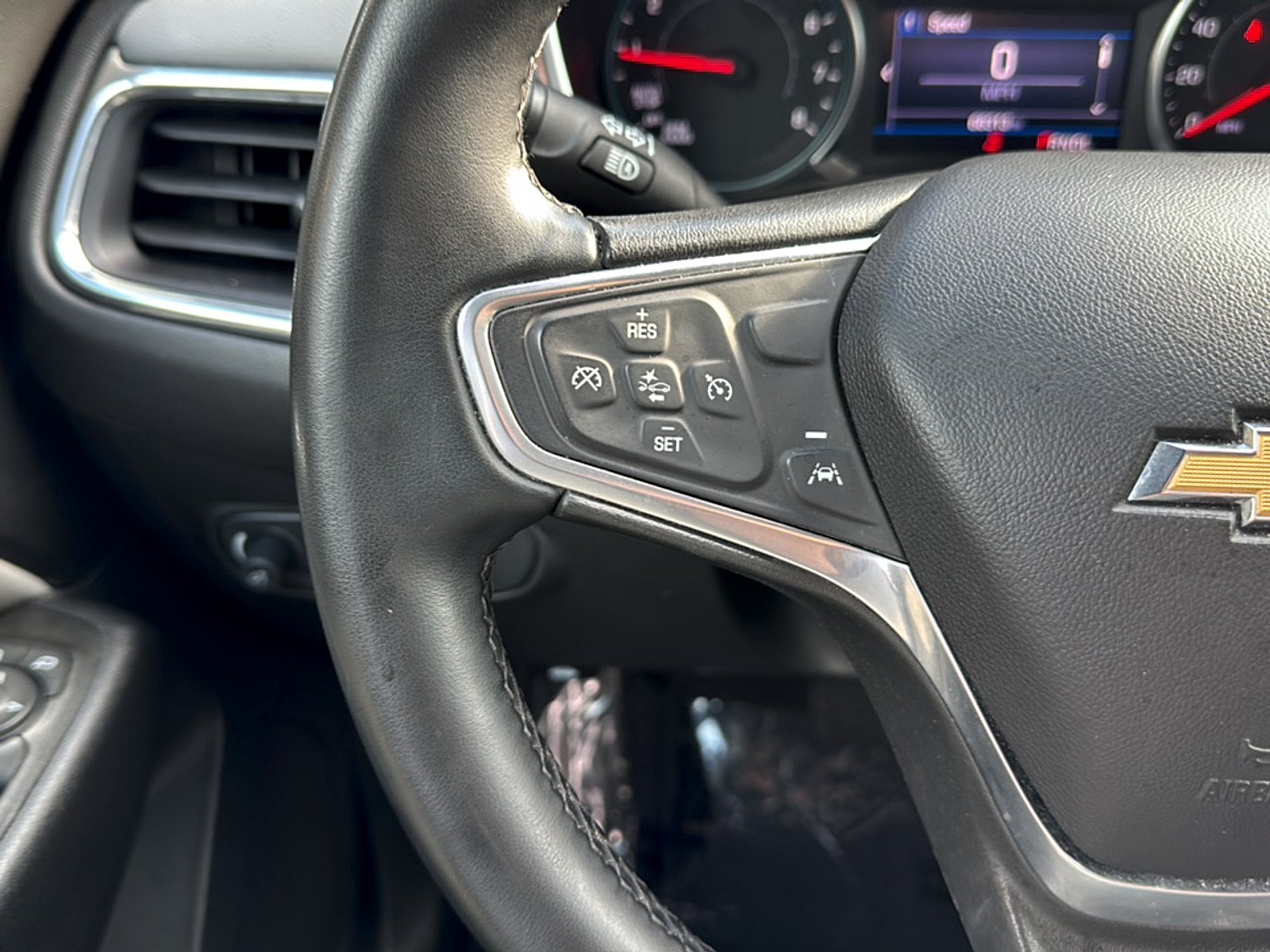 2023 Chevrolet Equinox Base