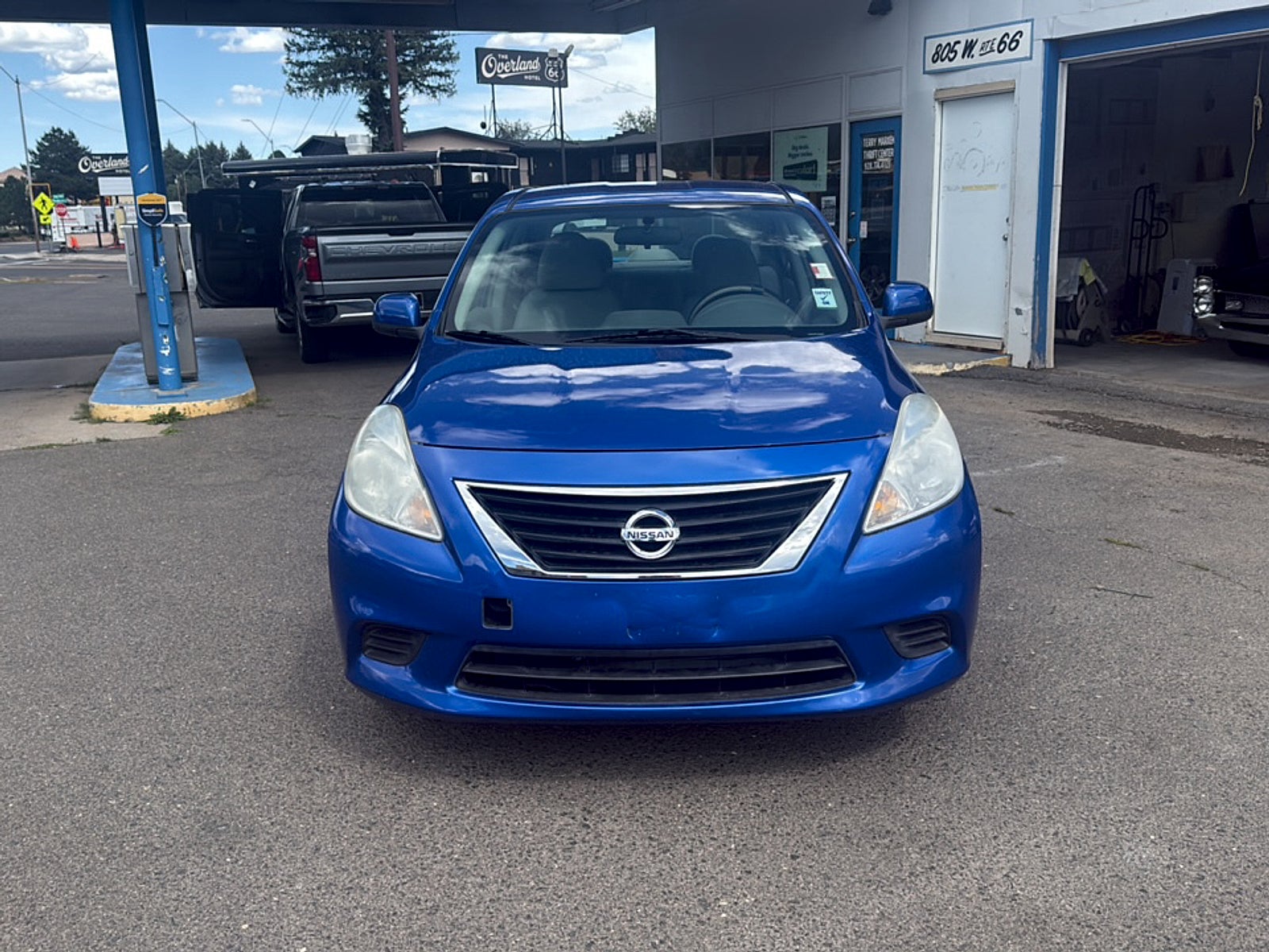 2012 Nissan Versa Base