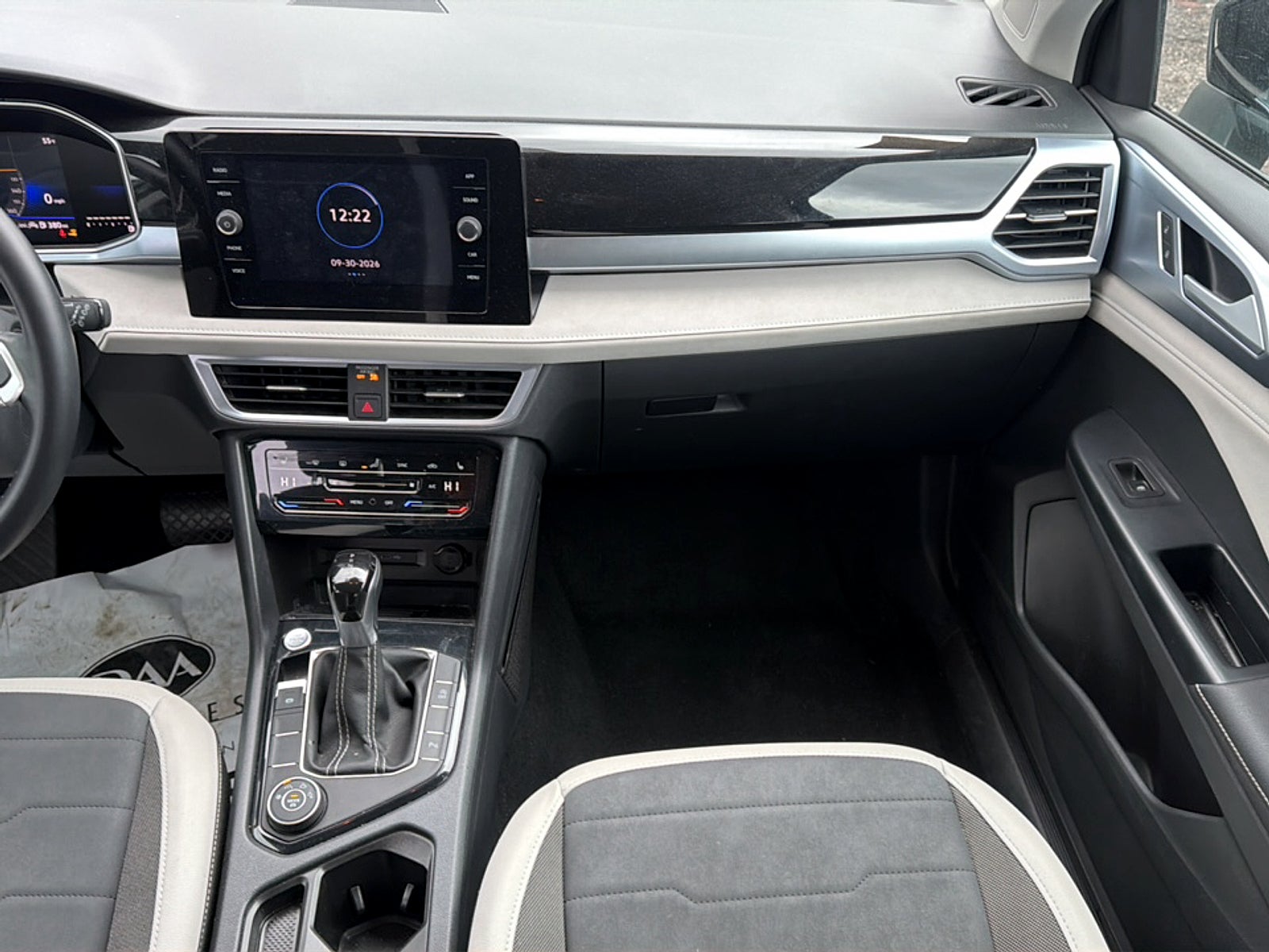 2025 Volkswagen Taos Base