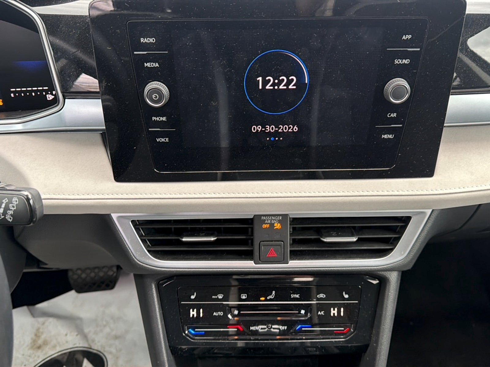 2025 Volkswagen Taos Base