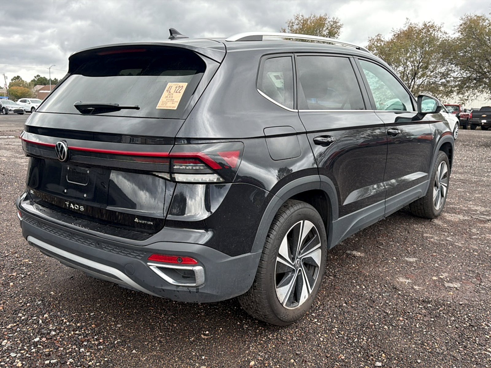 2025 Volkswagen Taos Base