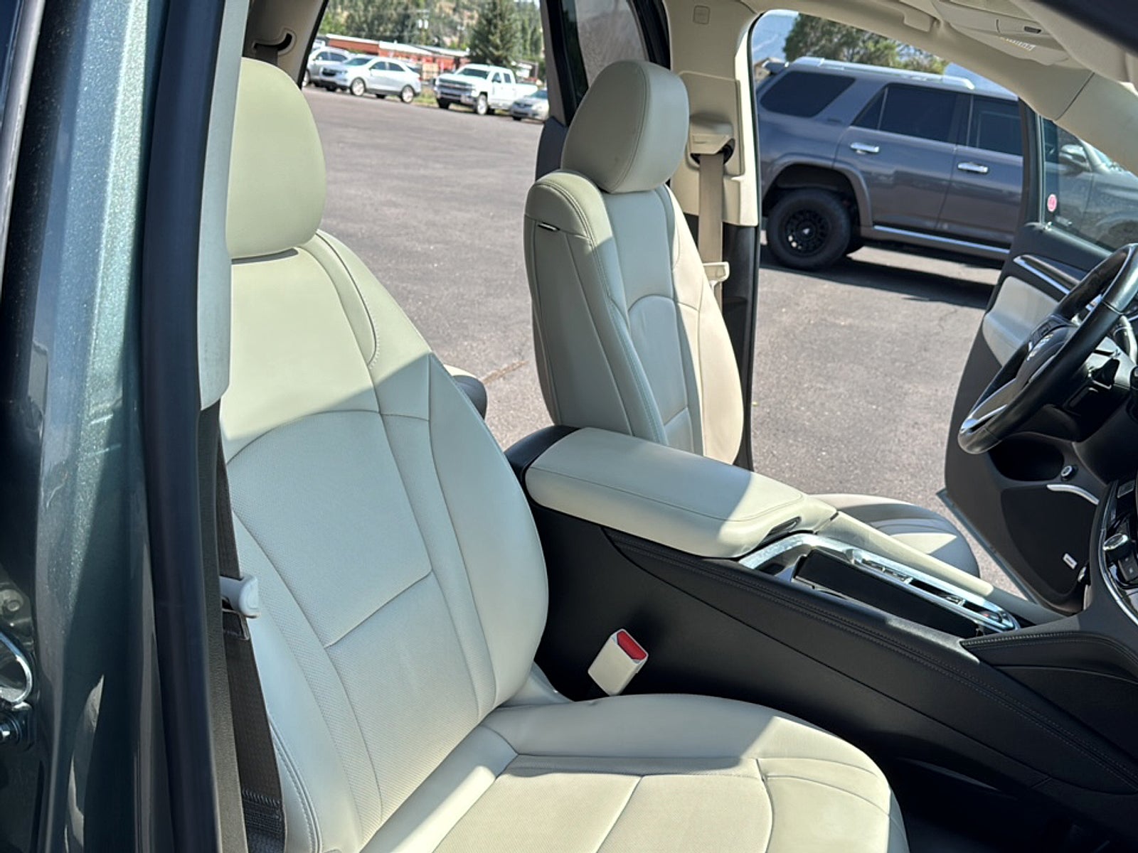 2023 Buick Enclave Base