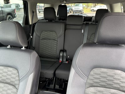 2024 Nissan Pathfinder Base