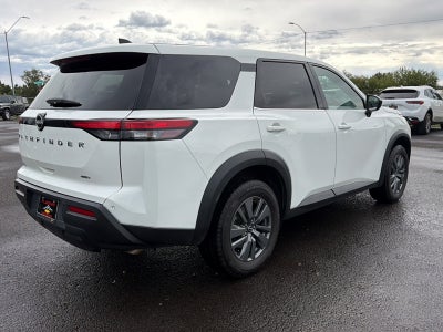 2024 Nissan Pathfinder Base