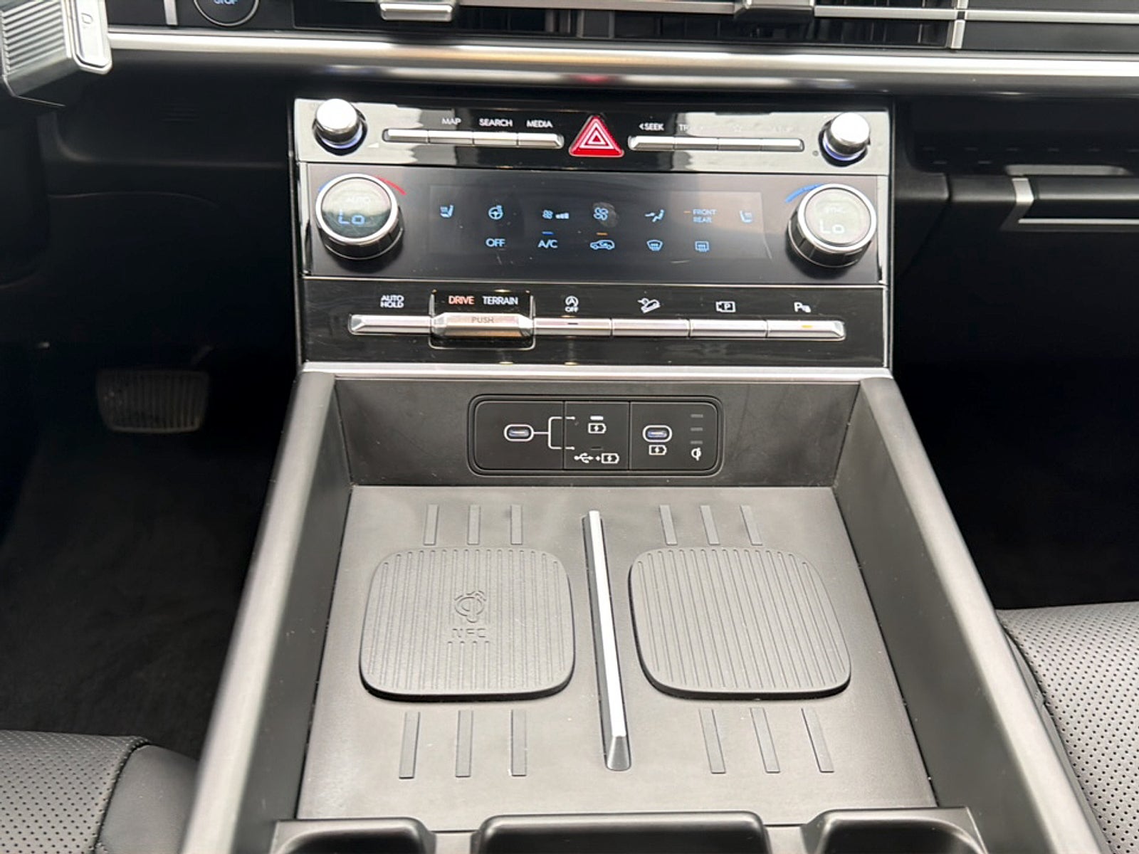 2025 Hyundai Santa Fe Base