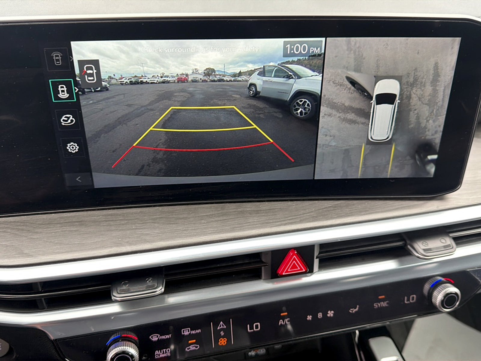 2025 Kia Sorento Base