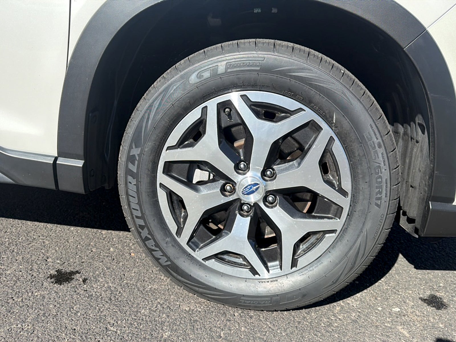 2023 Subaru Forester Base