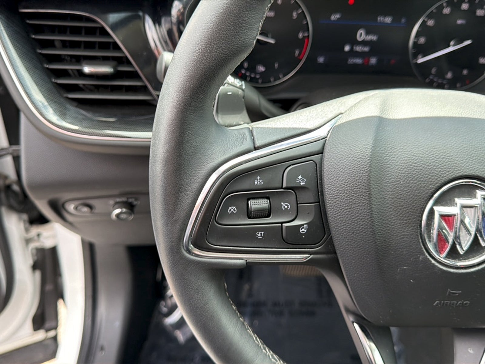 2023 Buick Envision Base